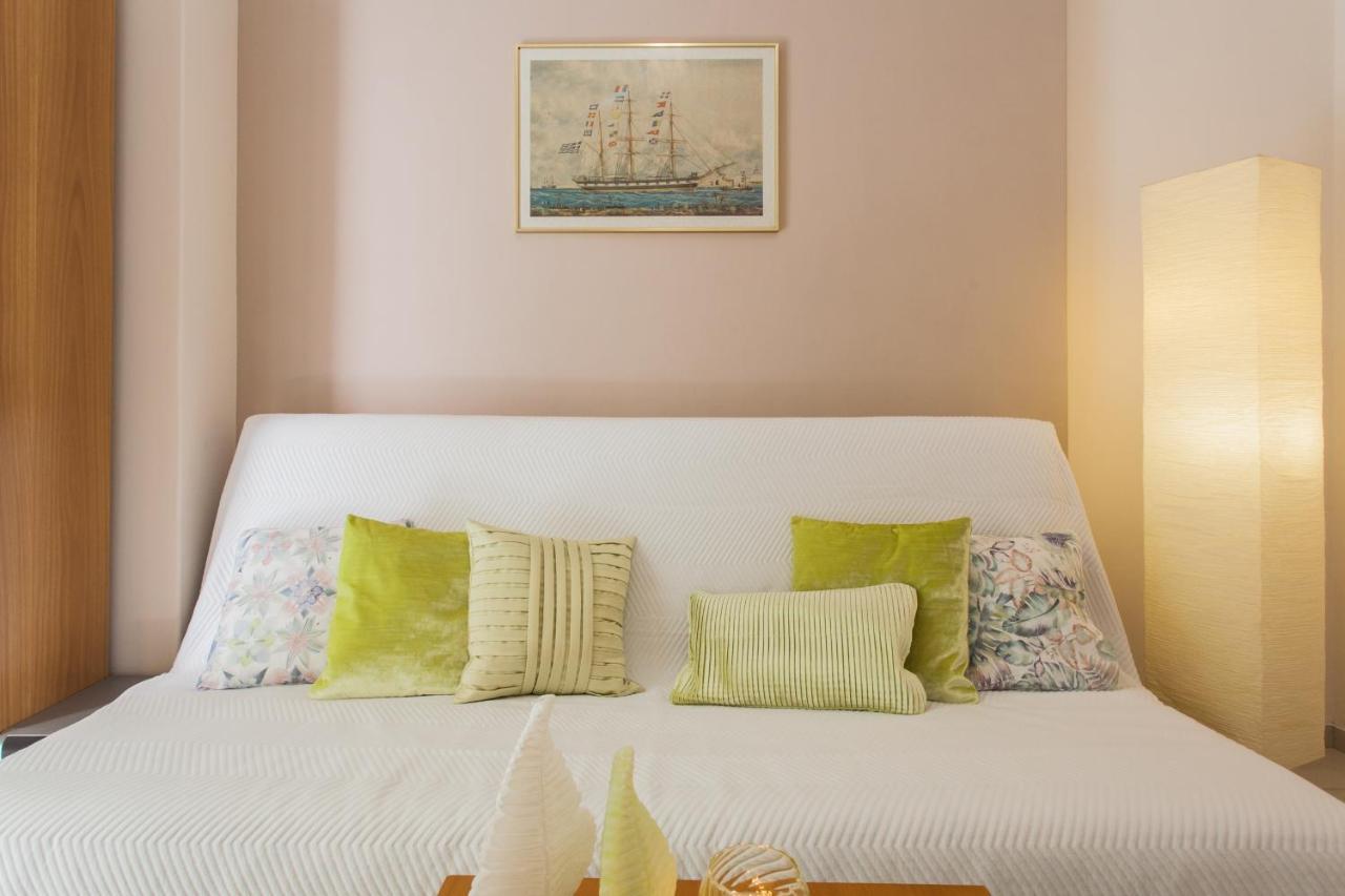 Central Apartment At Plaka 1 Bed For 2 Pers Atény Exteriér fotografie
